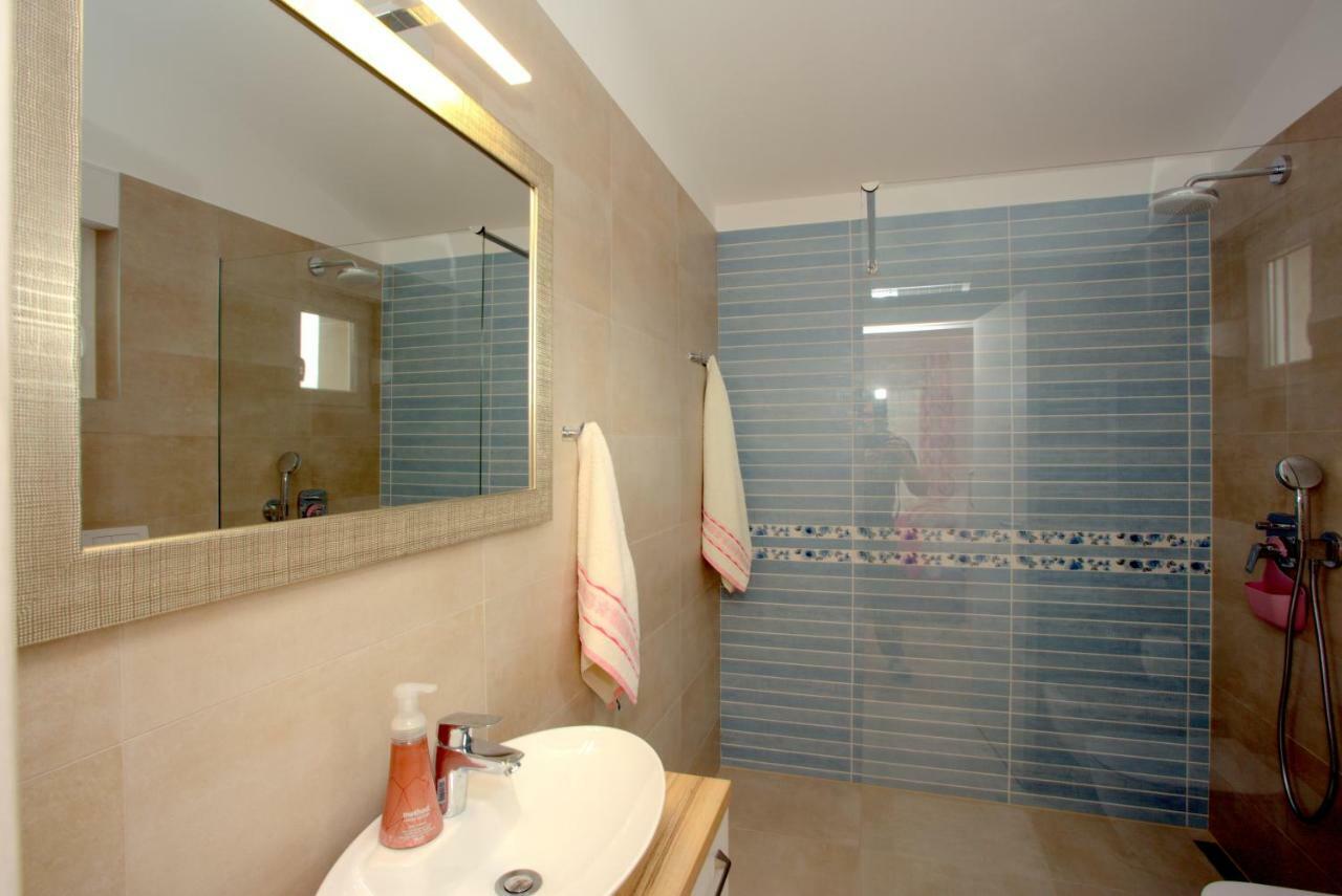 Luxury Villa Lidija Brzac Exterior foto